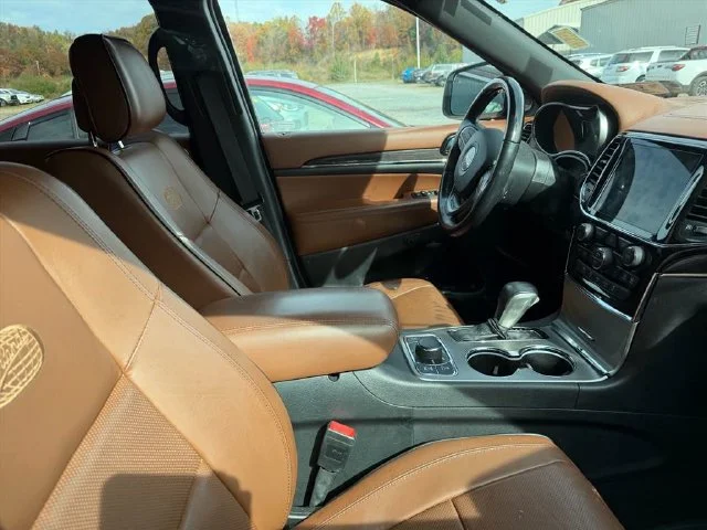 Used 2021 Red Jeep Overland image 18