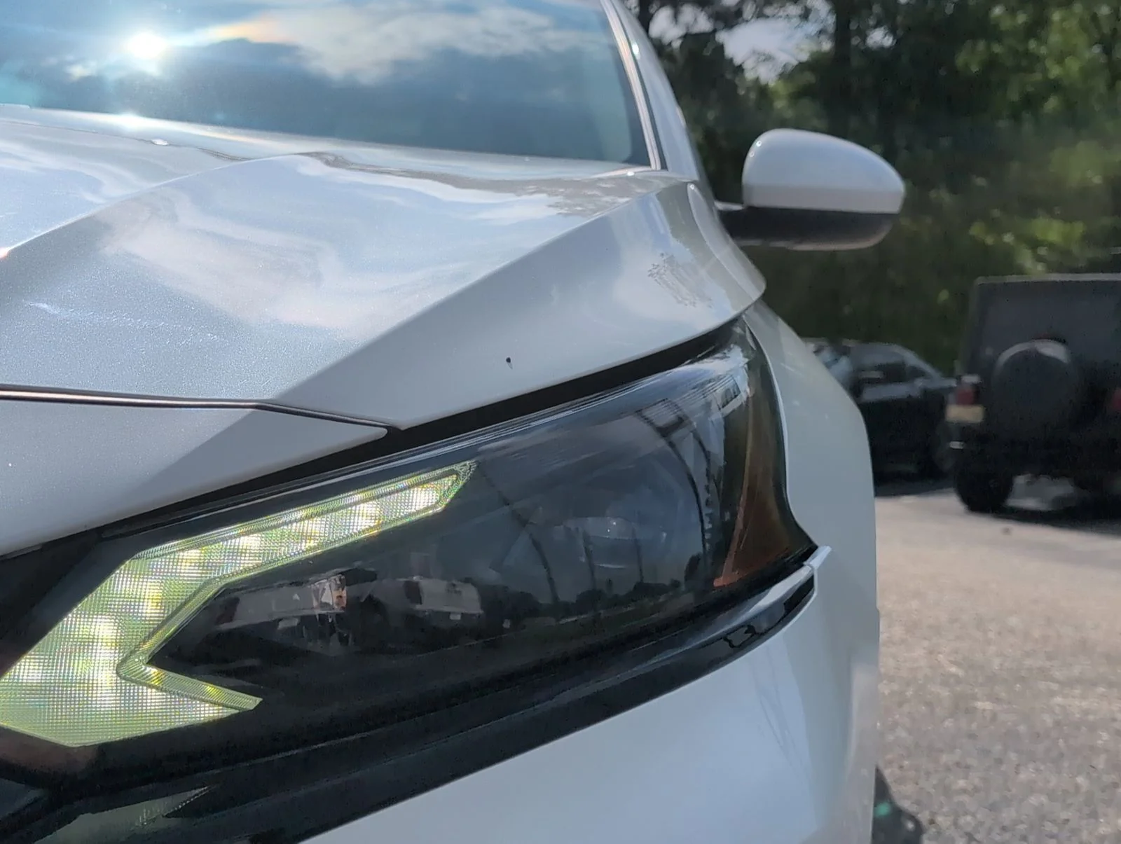 Used 2023 White Nissan 2.5 SV image 12