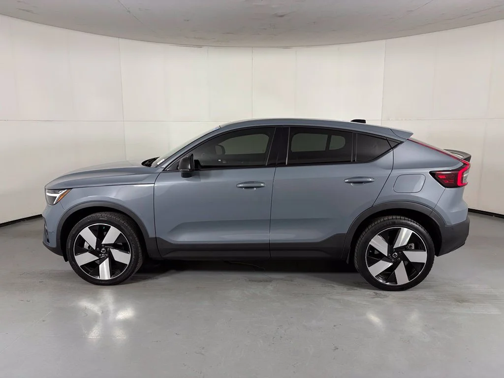 Used 2023 Gray Volvo Ultimate image 5
