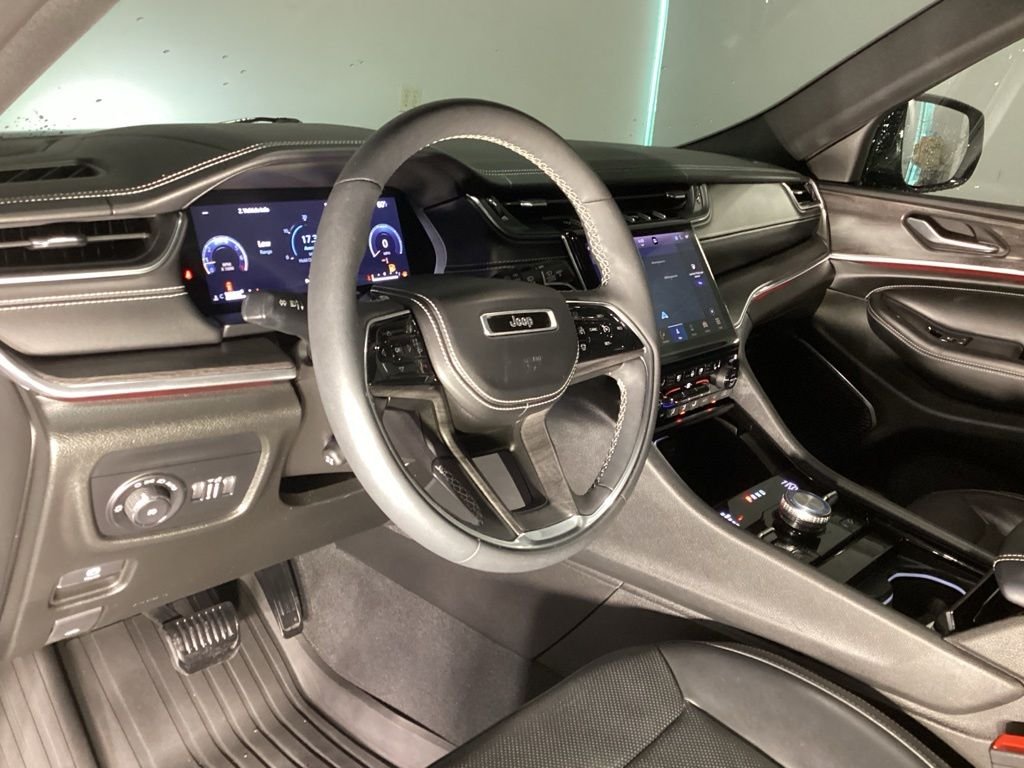 Used 2023 Black Jeep Overland image 12