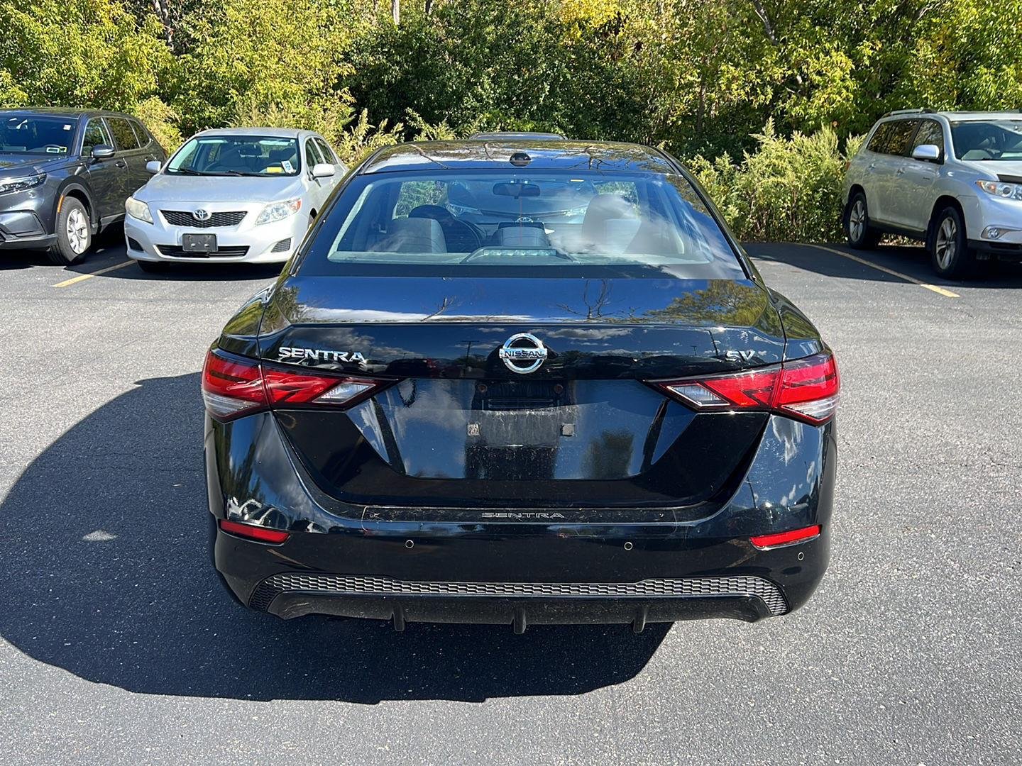 Used 2021 Super Black Nissan SV image 3