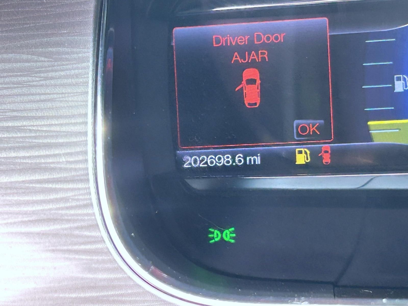 Used 2013 Gray Ford SEL image 12