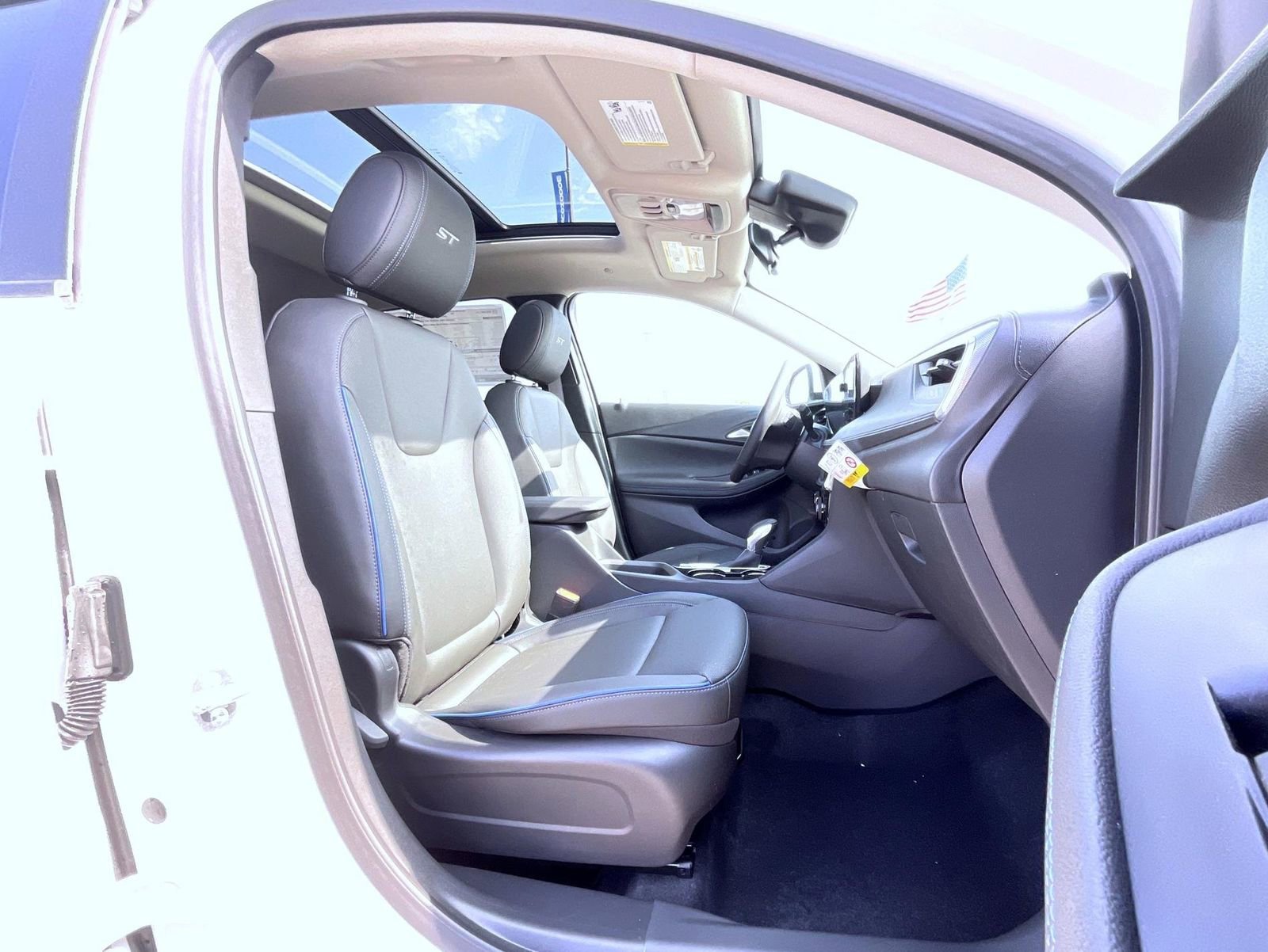 2026 Buick Encore GX Sport Touring - Photo 15