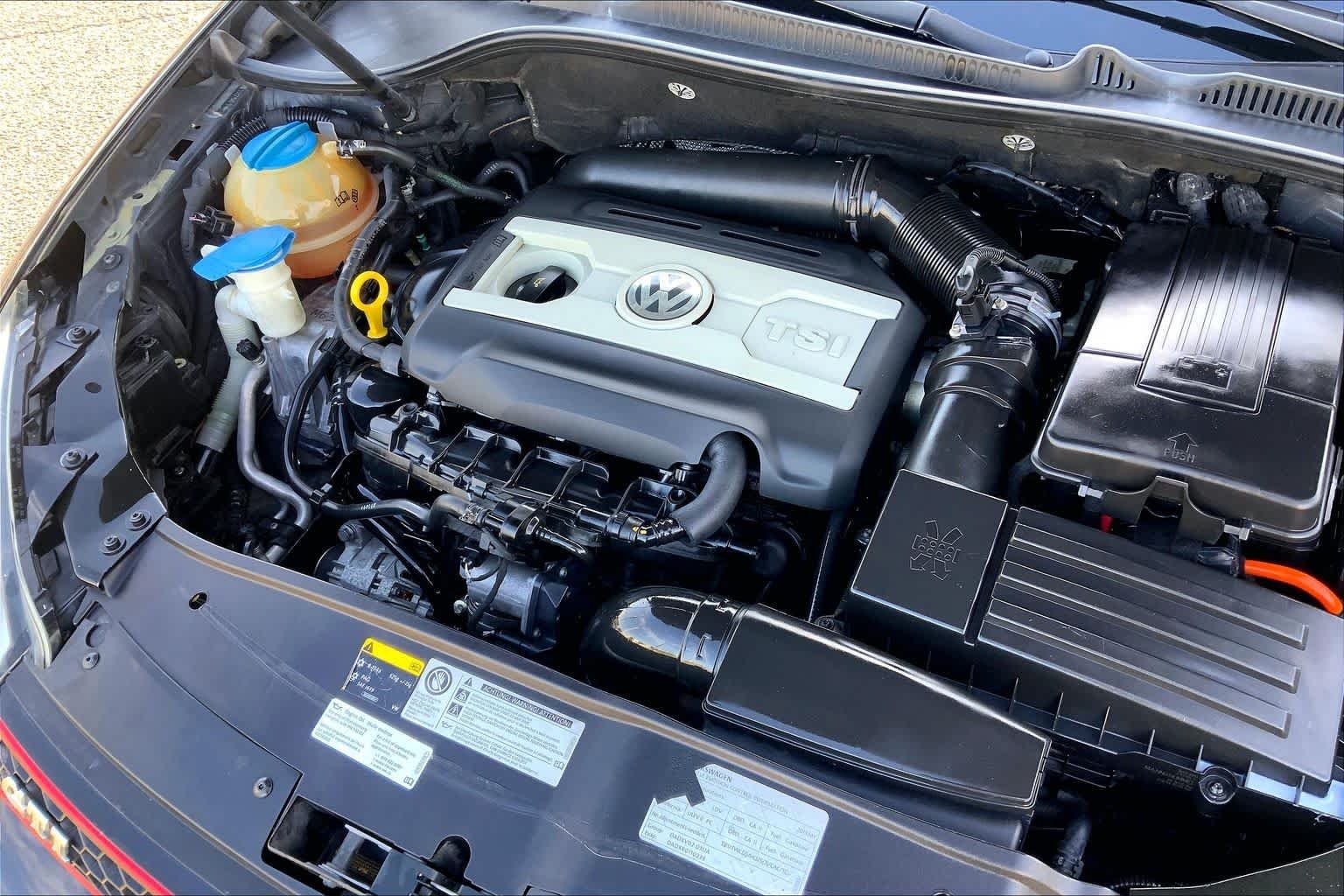 Used 2013 Deep Black Pearl Metallic Volkswagen Drivers Edition image 28