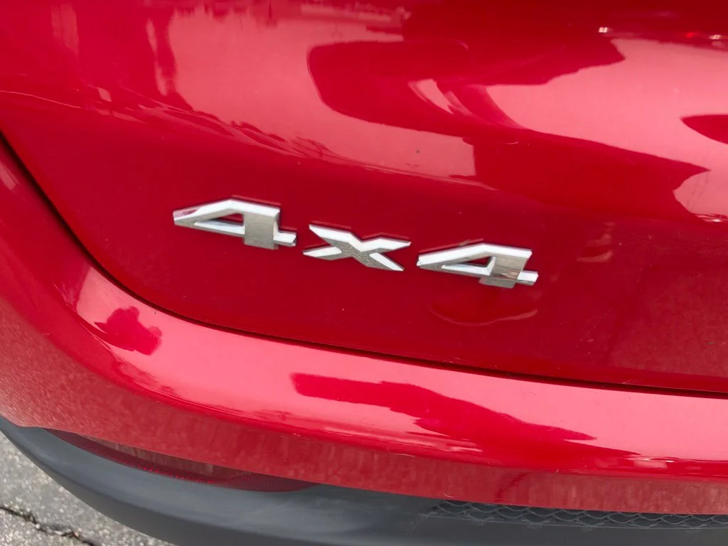 Used 2018 Red Jeep Sport image 6