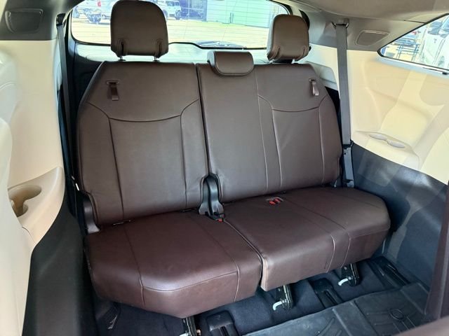 2023 Toyota Sienna Platinum - Photo 47