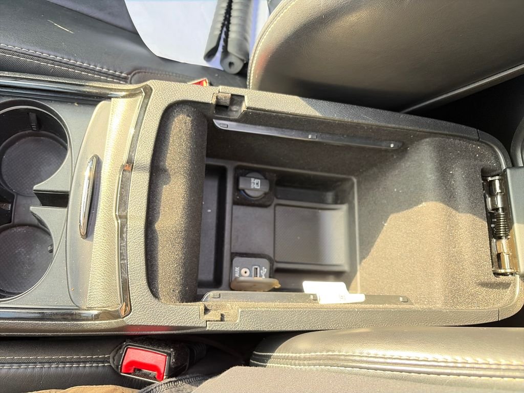 Used 2014 Ivory Chrysler S image 29