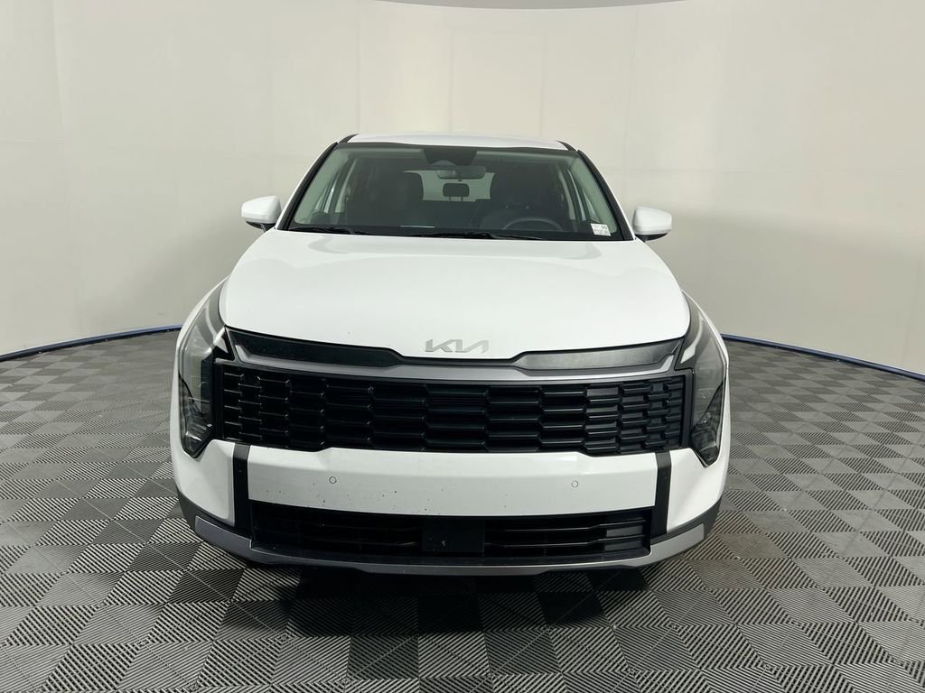 New 2026 Glacial White Pearl Kia LX image 10