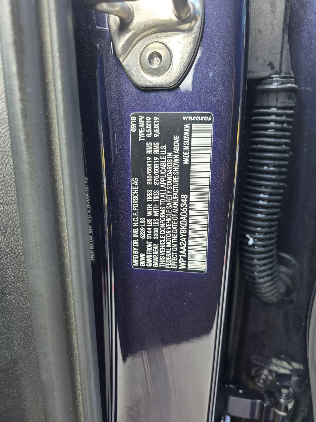 Used 2019 Blue Porsche Base image 9