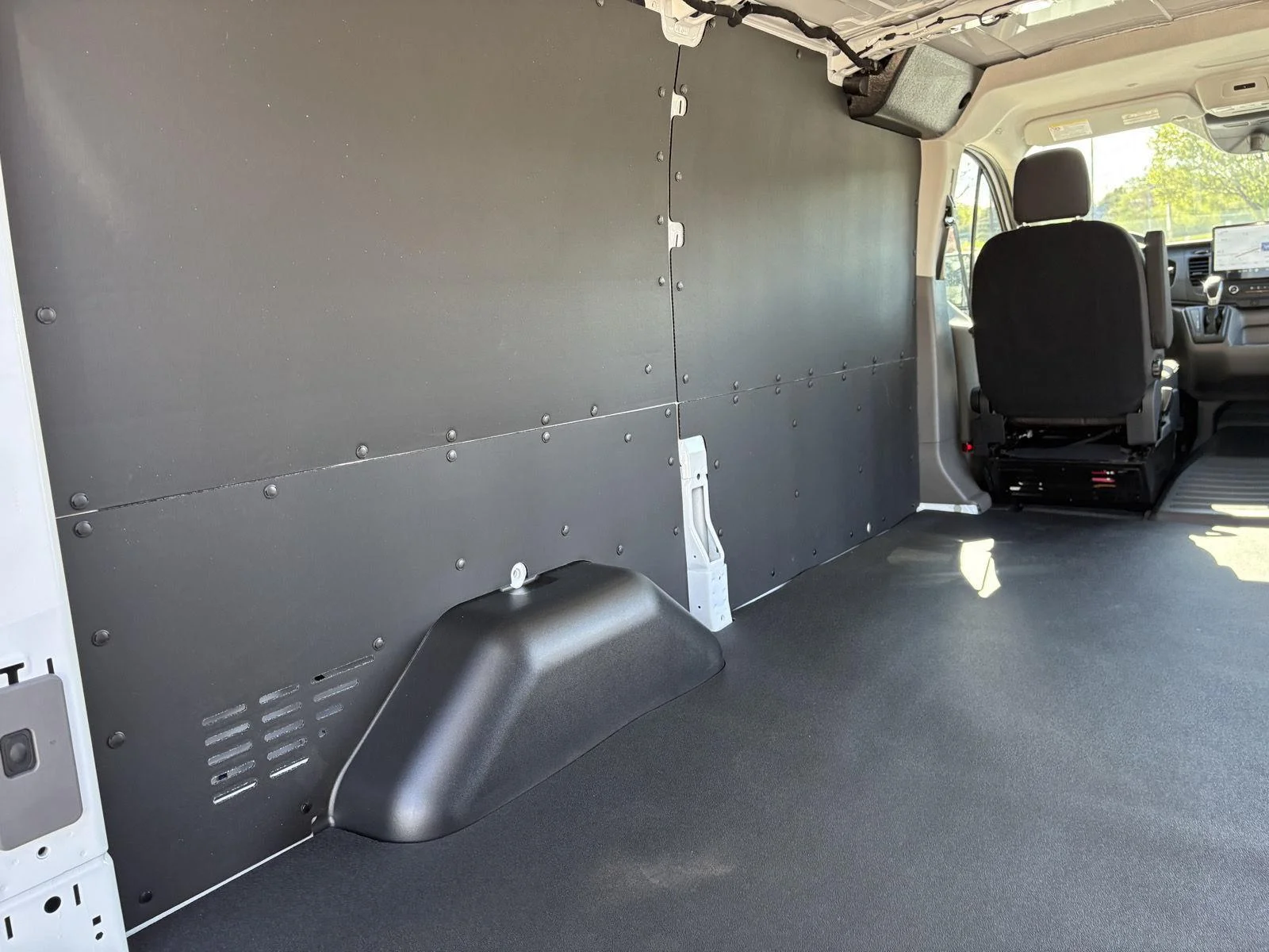 New 2026 Oxford White Ford Cargo Van image 20