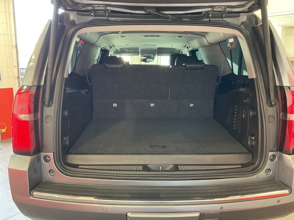 Used 2020 Gray Chevrolet Premier image 9