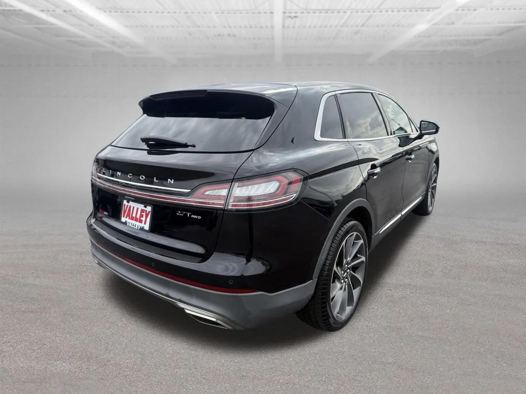 Used 2019 Black Lincoln Reserve image 3