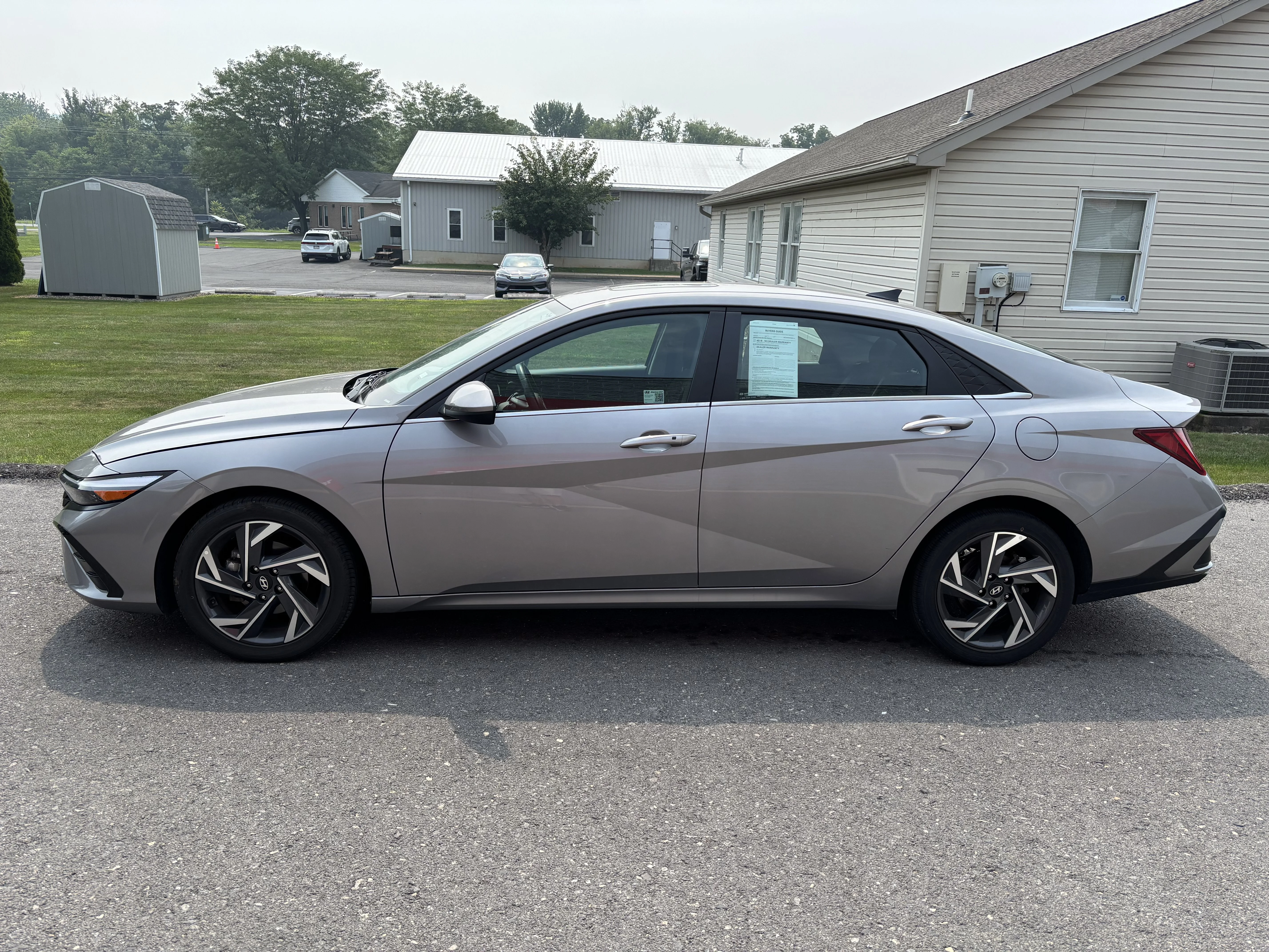 Used 2025 Fluid Metal Hyundai SEL Convenience image 7