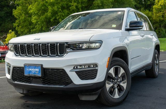 Used 2023 White Jeep 4xe image 1