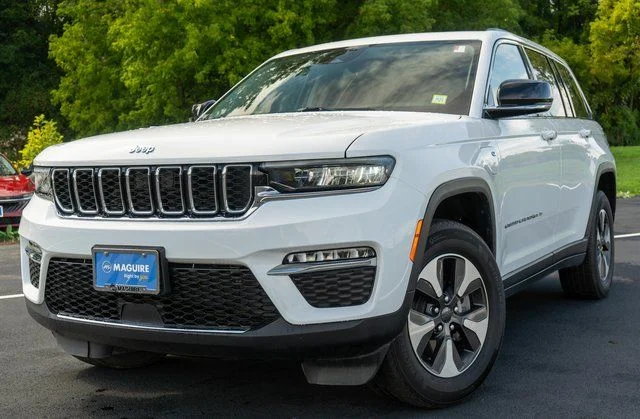 Used 2023 White Jeep 4xe image 1