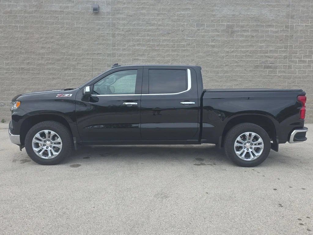 Used 2026 Black Chevrolet LTZ image 10
