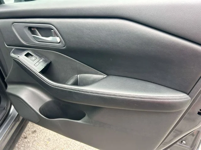 Used 2025 Gray Nissan SV image 24