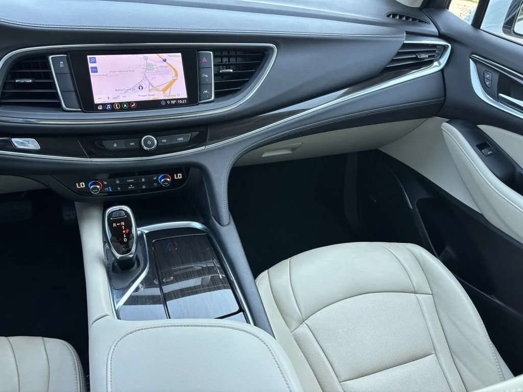 Used 2021 Includes Satin Nickel lower exterior accent color.) Buick Premium image 24