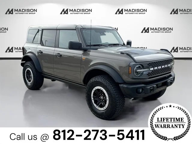 New 2025 Gray Ford Badlands image 3