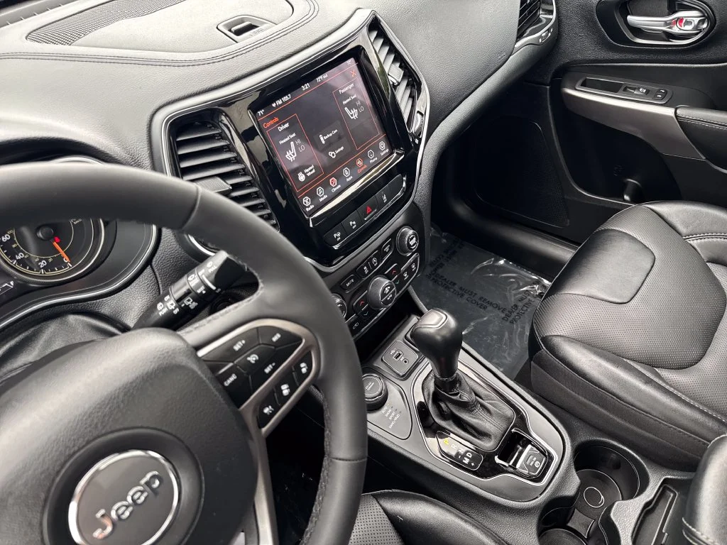Used 2022 Black Jeep Limited image 20