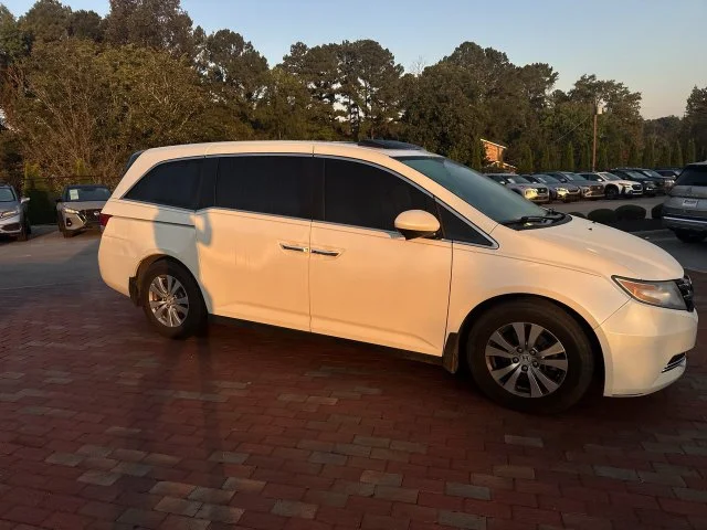 Used 2014 White Honda EX-L image 22