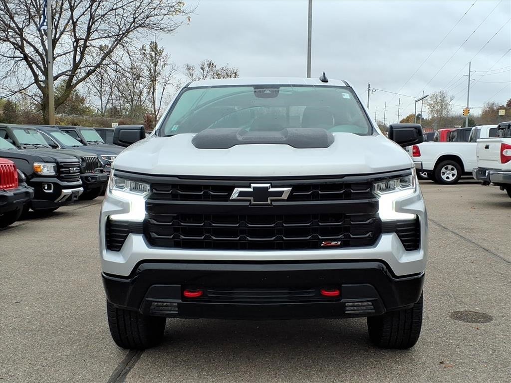 2022 Chevrolet Silverado 1500 LT Trail Boss photo 2
