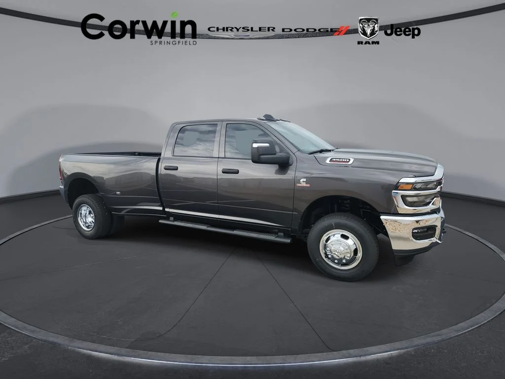 New 2026 Granite Crystal Metallic Clear-Coat Exterior Paint RAM Tradesman image 1