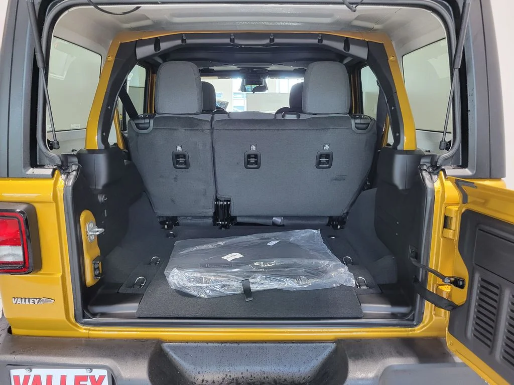 New 2026 Goldilocks Jeep Sport S image 8