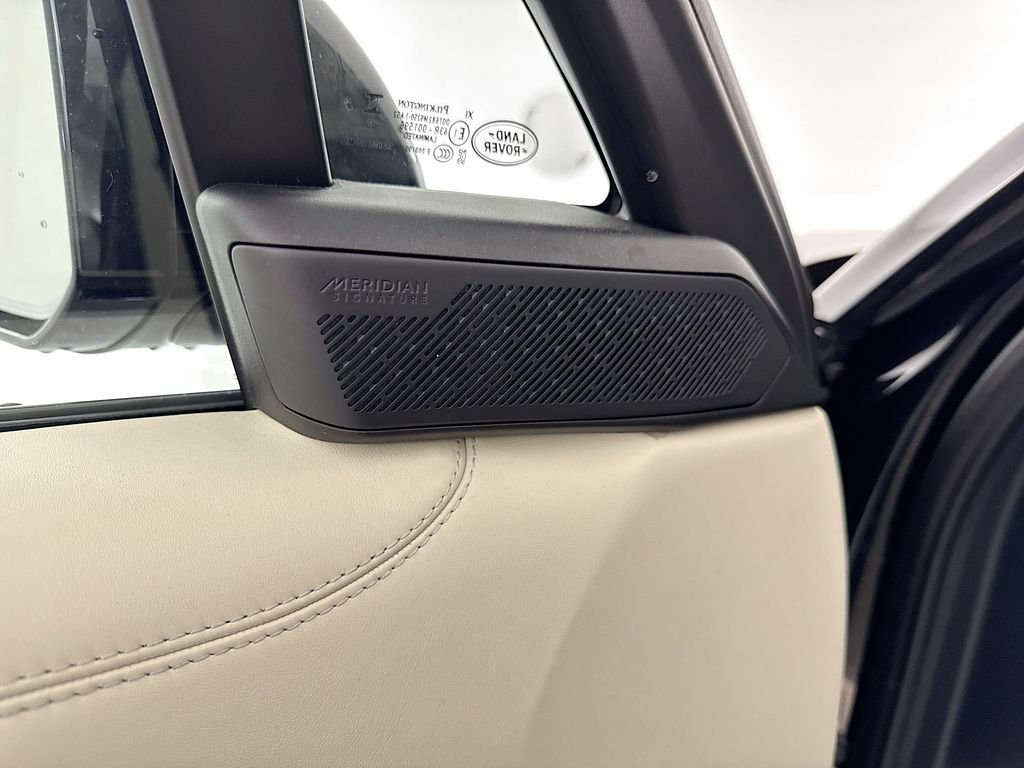 Certified Used 2025 Black Land Rover Autobiography image 19