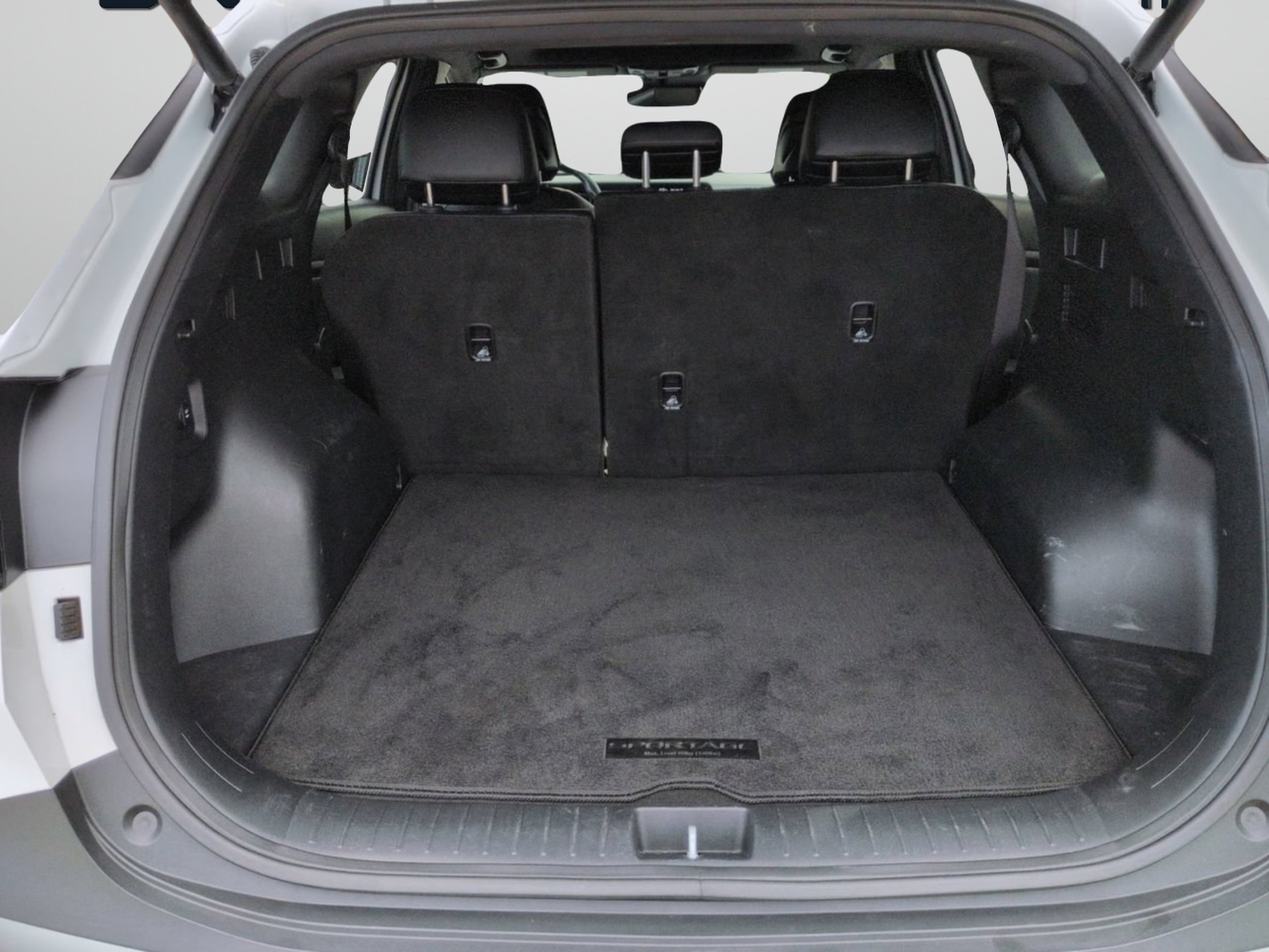 Certified Used 2024 Glacial White Pearl Kia X-Line image 10