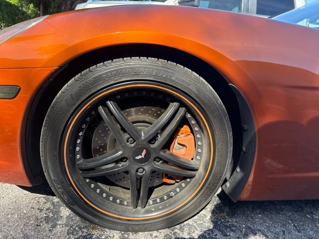 Used 2009 Orange Chevrolet Base image 12