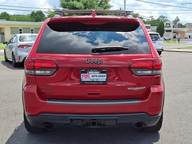 Used 2017 Red Jeep Trailhawk image 6