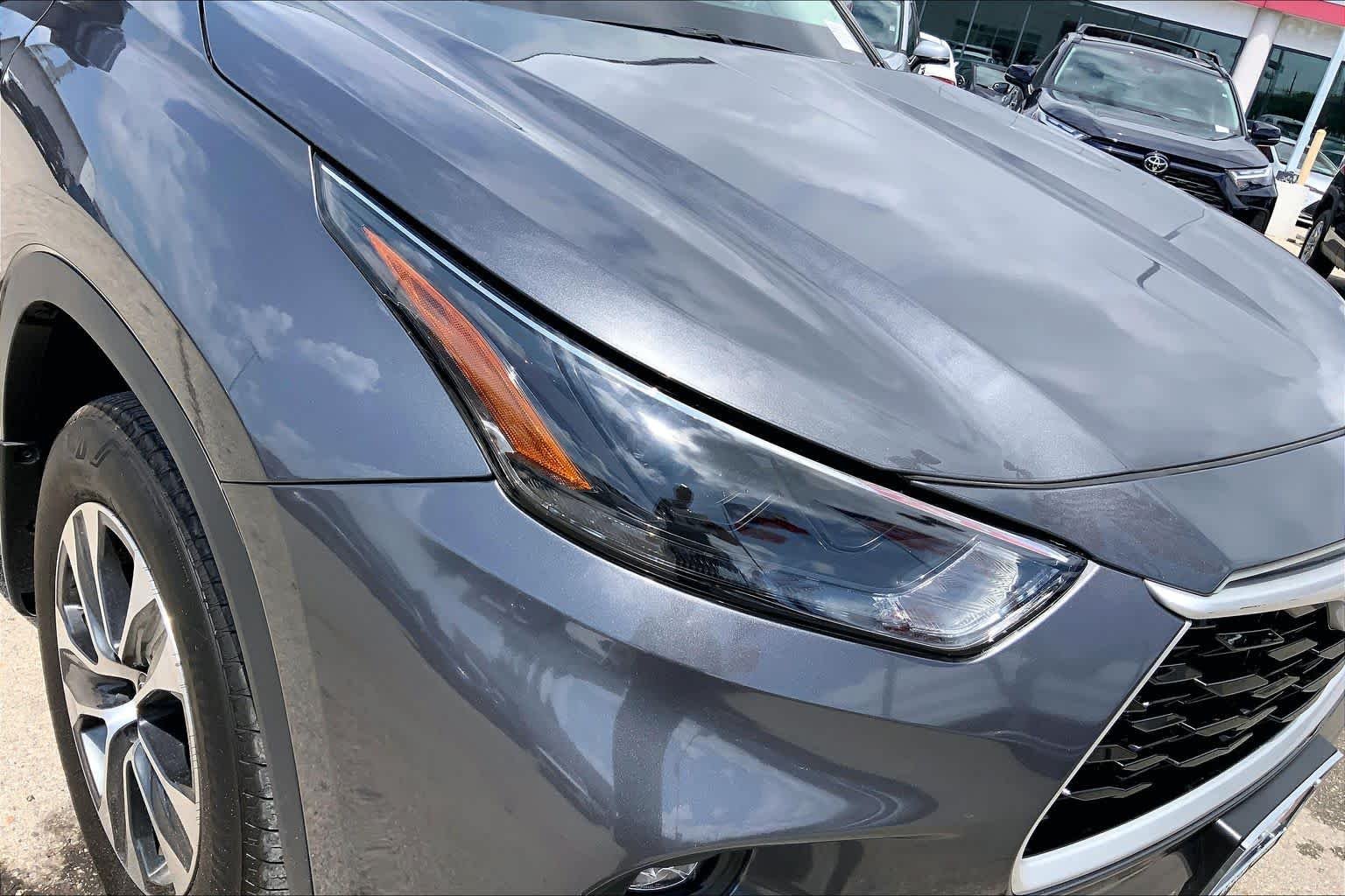 2025 Toyota Highlander XLE - Photo 28