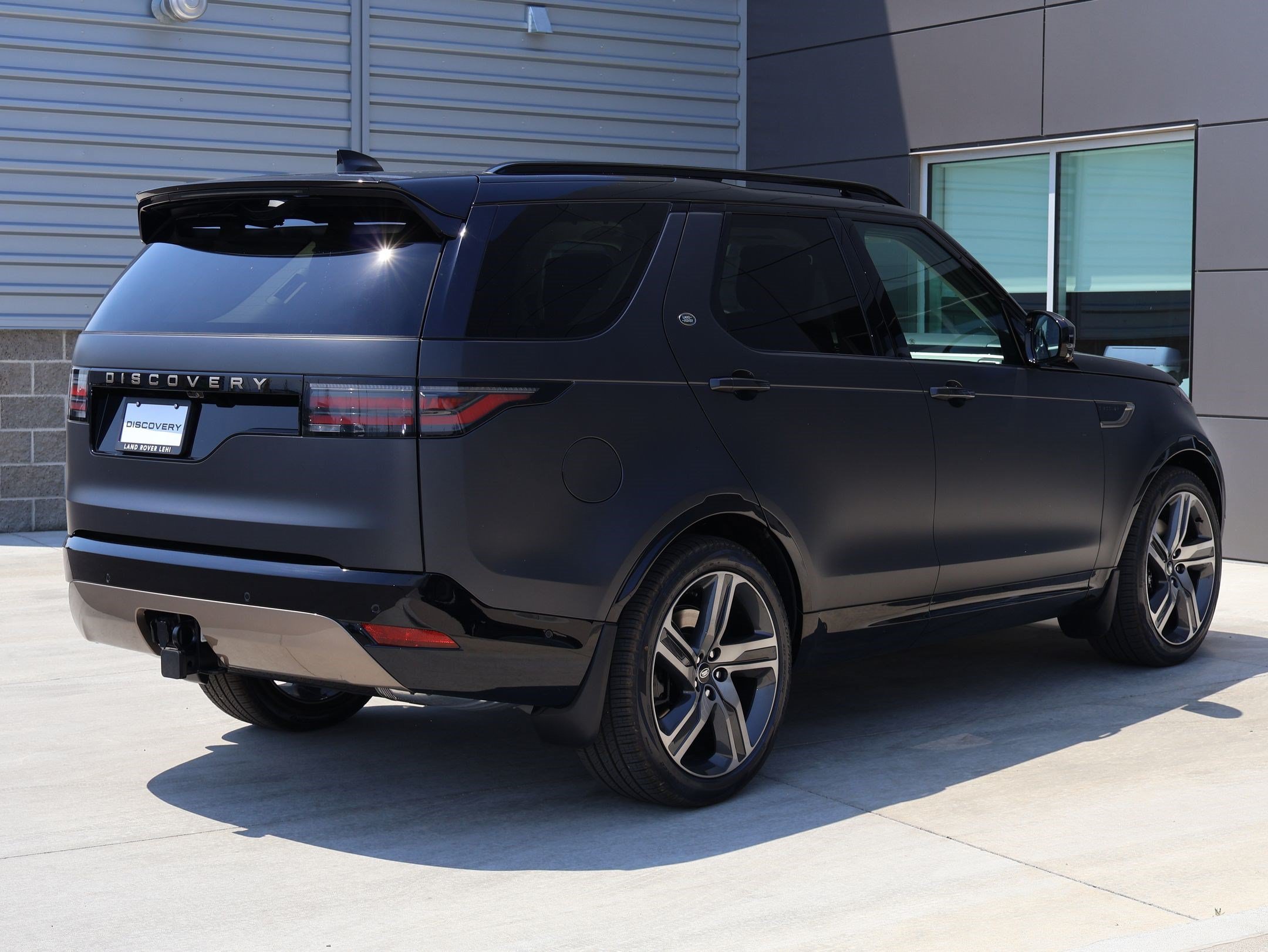New 2026 Carpathian Grey LAND ROVER Gemini Edition image 5