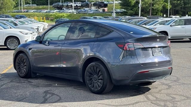 Used 2023 Midnight Silver Metallic Tesla Long Range image 4