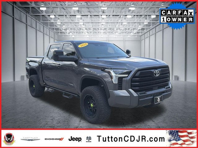 2024 Toyota Tundra 4WD SR5