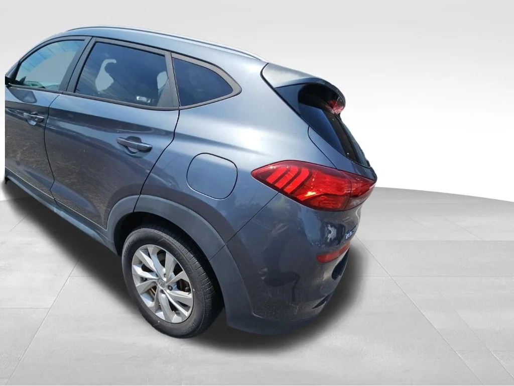 Used 2019 Gray Hyundai Value image 9