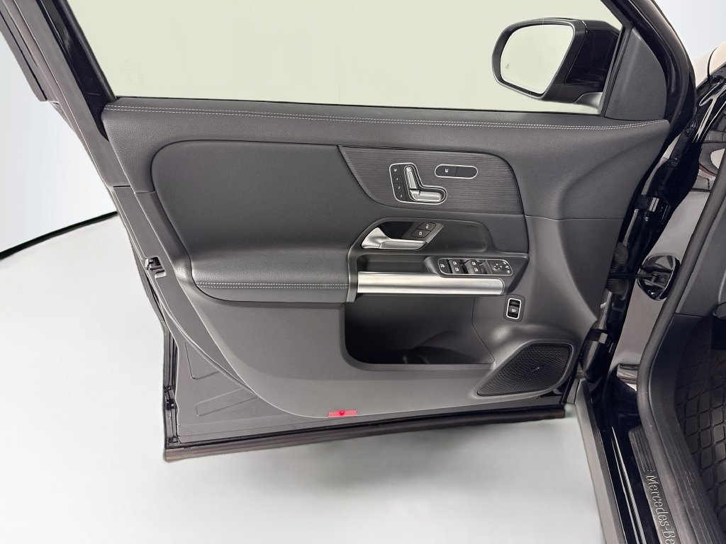 Used 2026  Mercedes-Benz GLA 250 image 24
