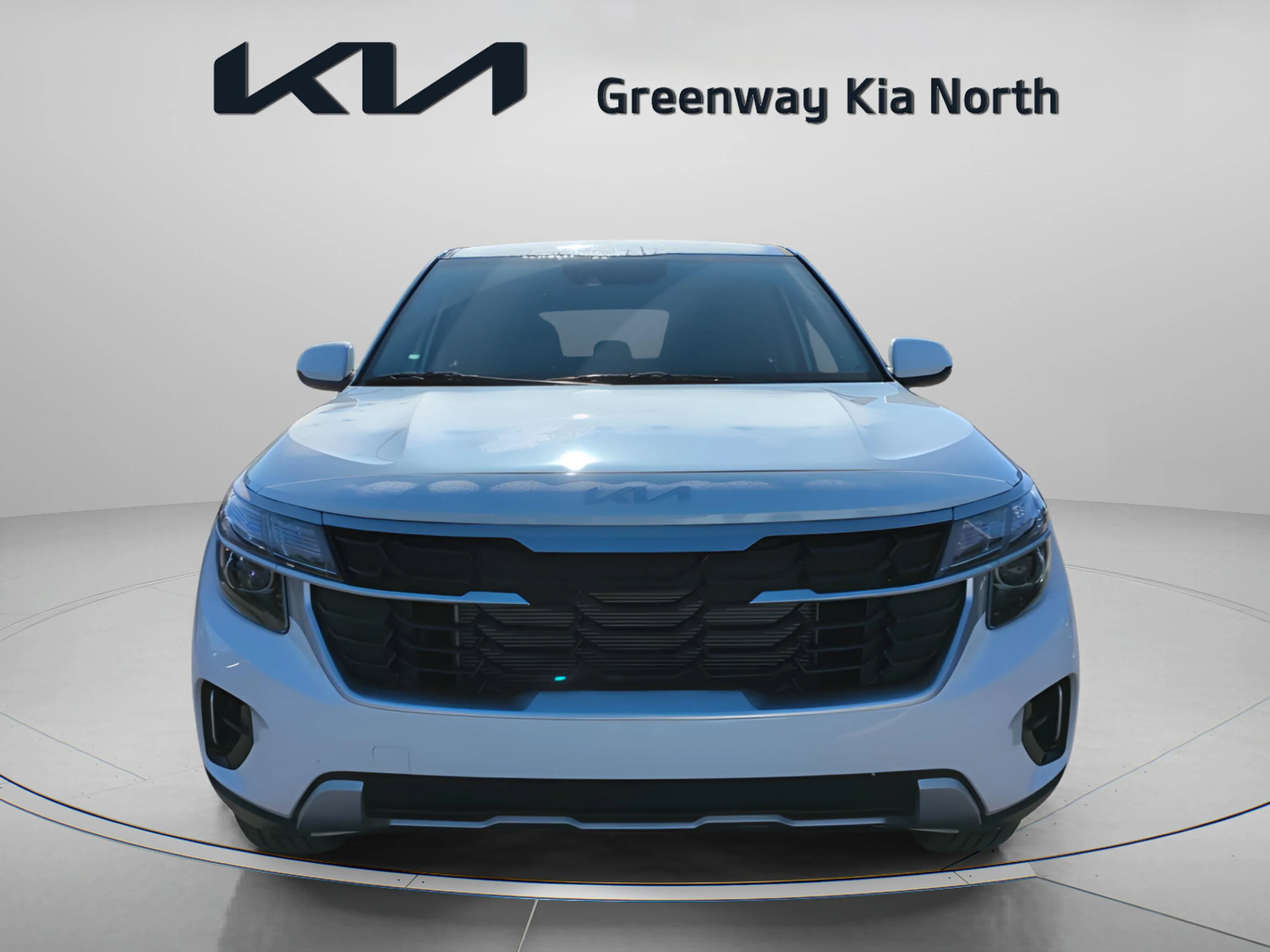 New 2026 Snow White Pearl Kia LX image 3