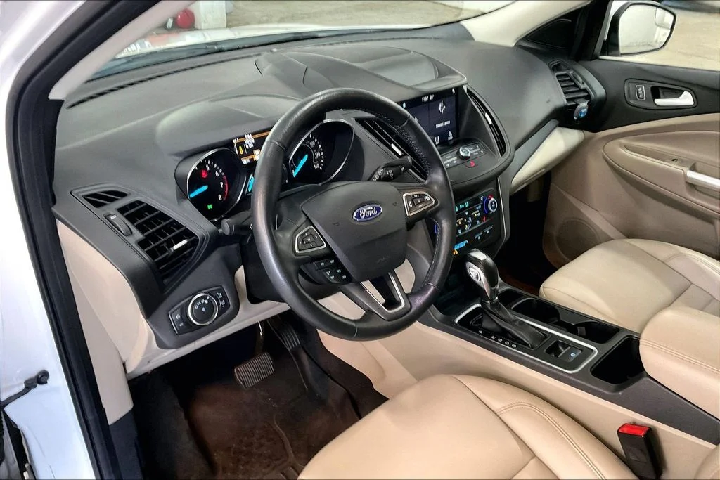 Used 2019 White Ford SEL image 14