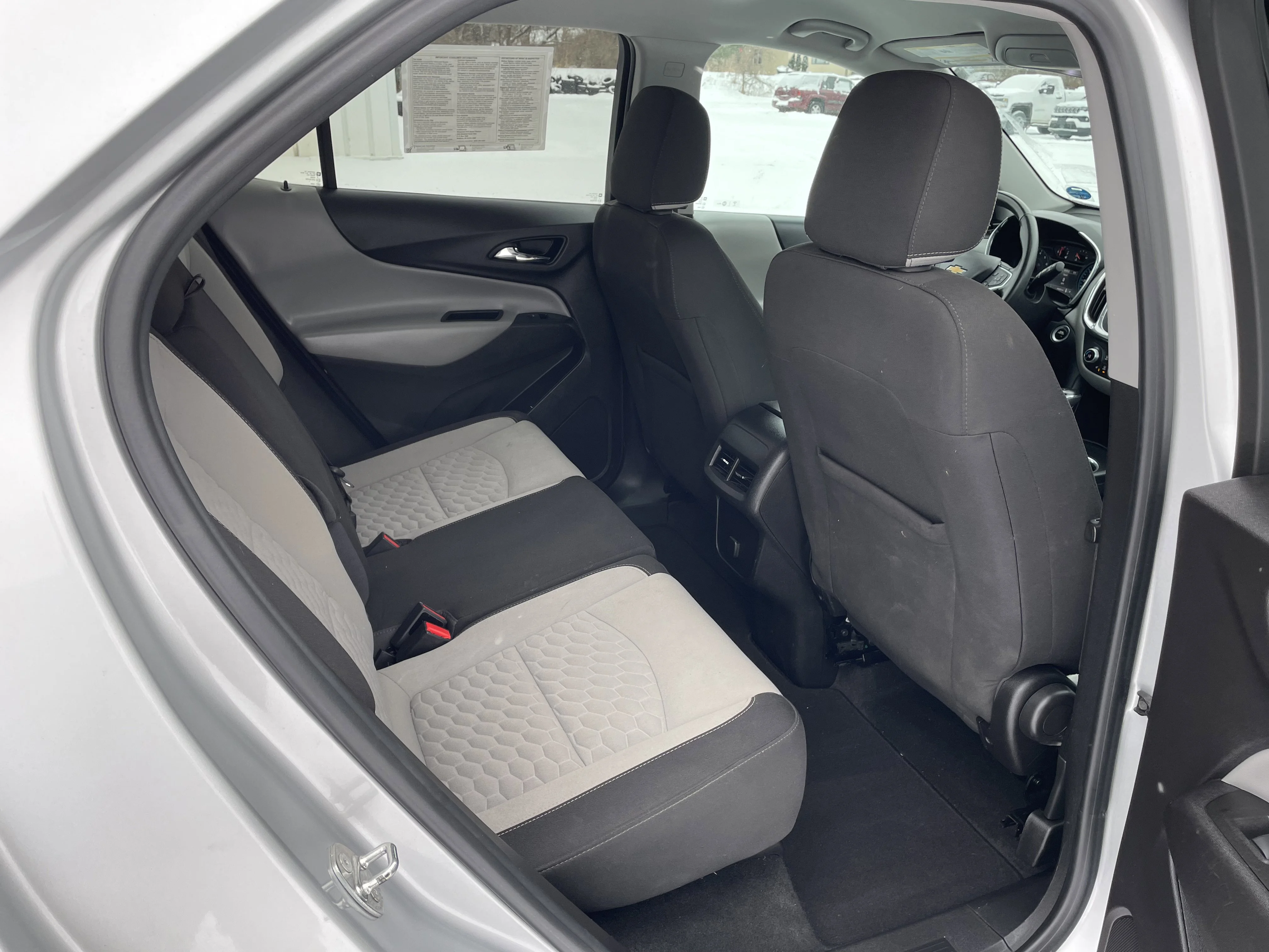 2018 Chevrolet Equinox LT - Photo 11