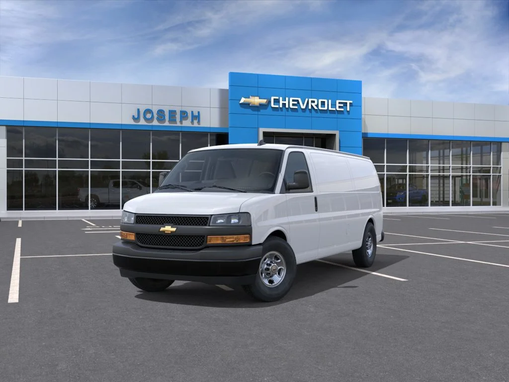 2027 Chevrolet Express Cargo Work Van - Photo 9