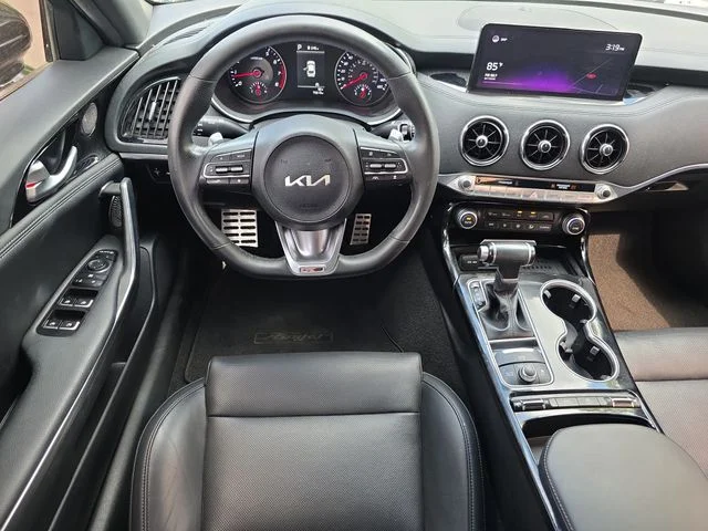 Certified Used 2022 White Kia GT-Line image 12