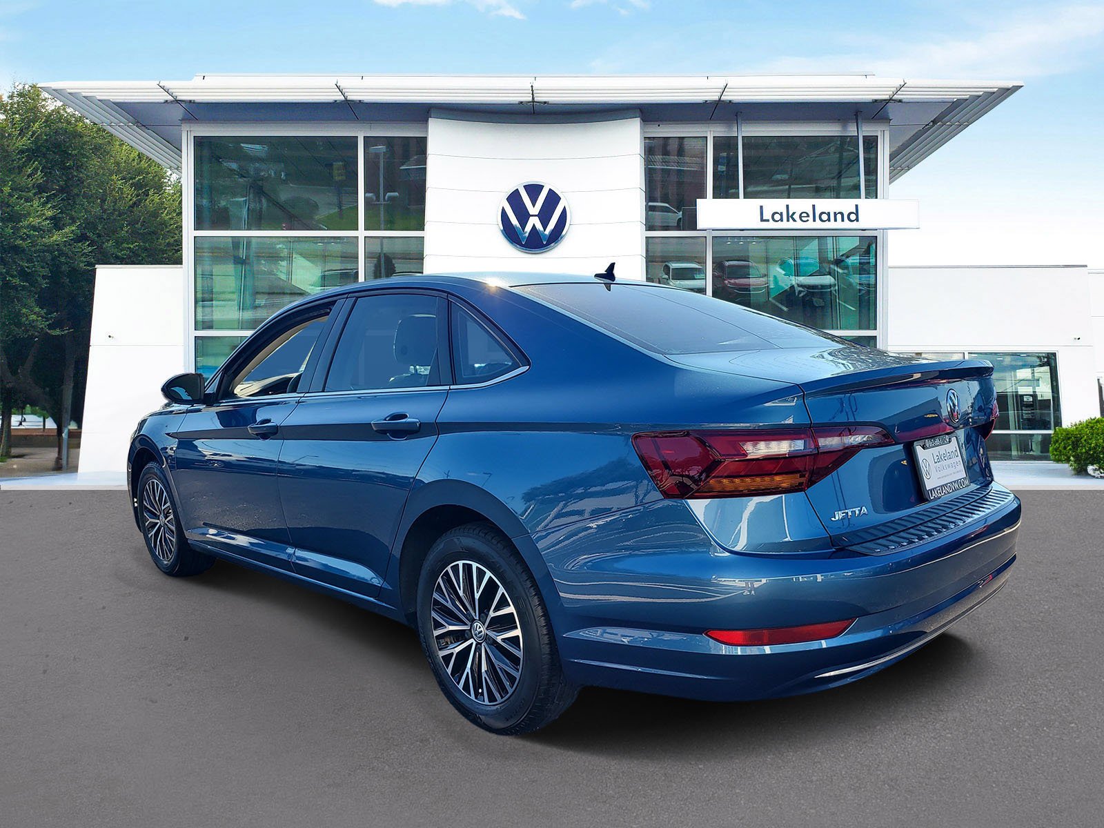 Used 2019 Blue Volkswagen 1.4T S image 4