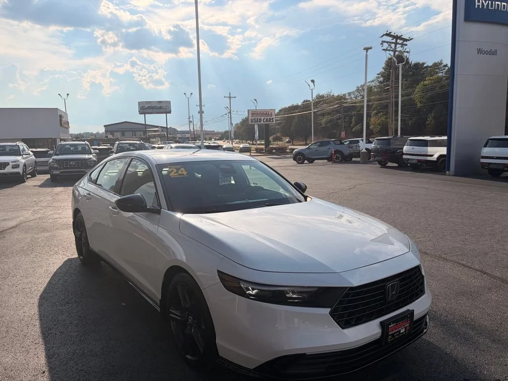 Used 2024 White Honda Sport-L image 3