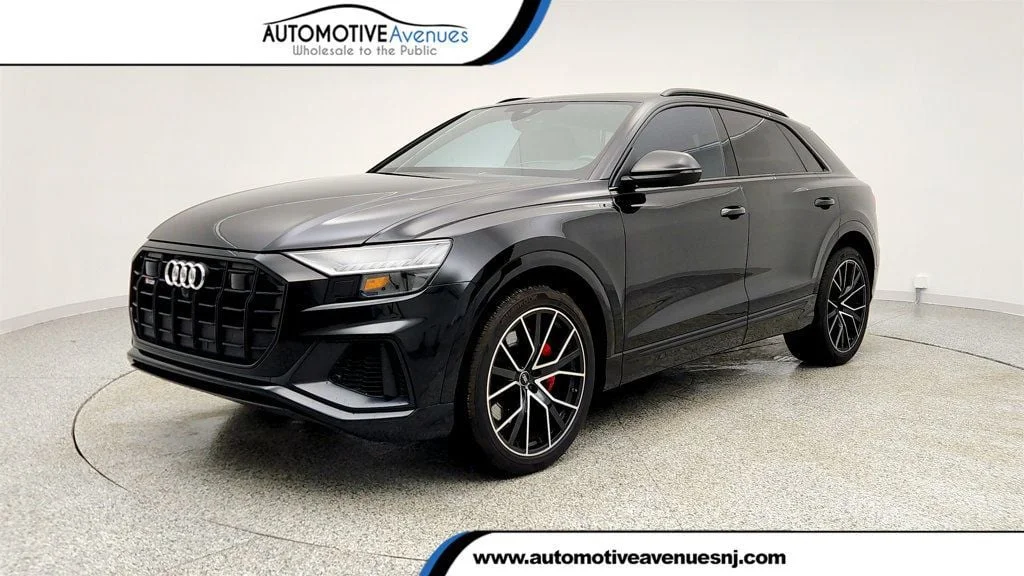 2023 Audi SQ8 Prestige's photo