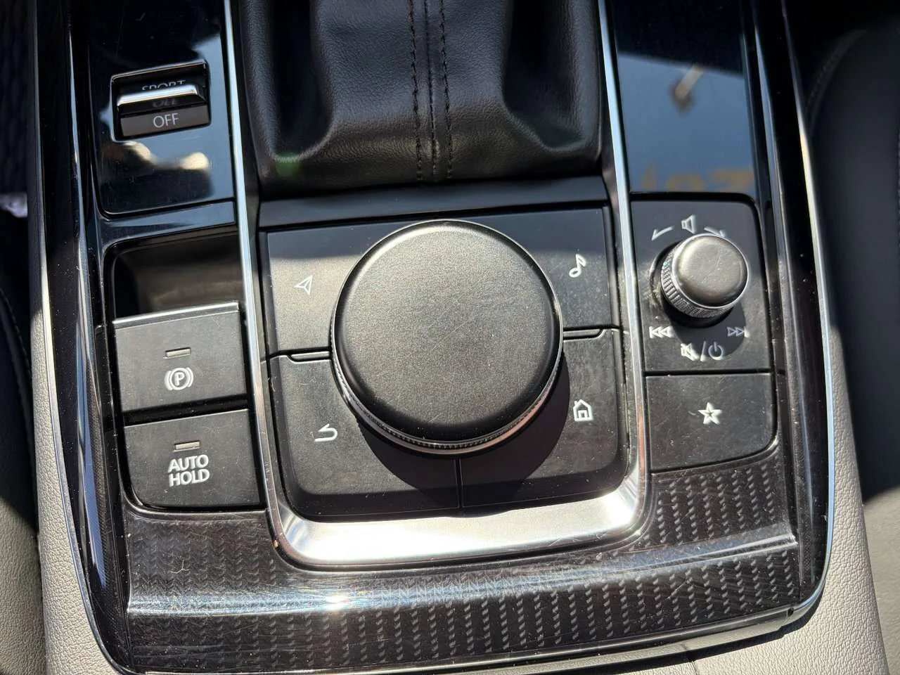 Used 2023  Mazda GS image 28