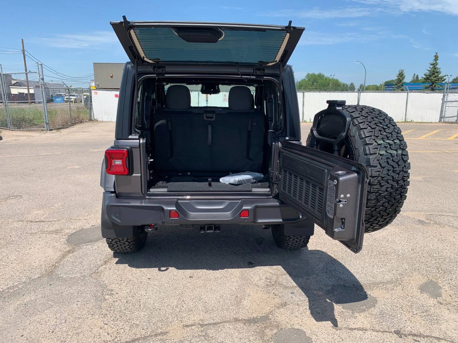 New 2026 Granite Crystal Metallic Jeep Willys image 18