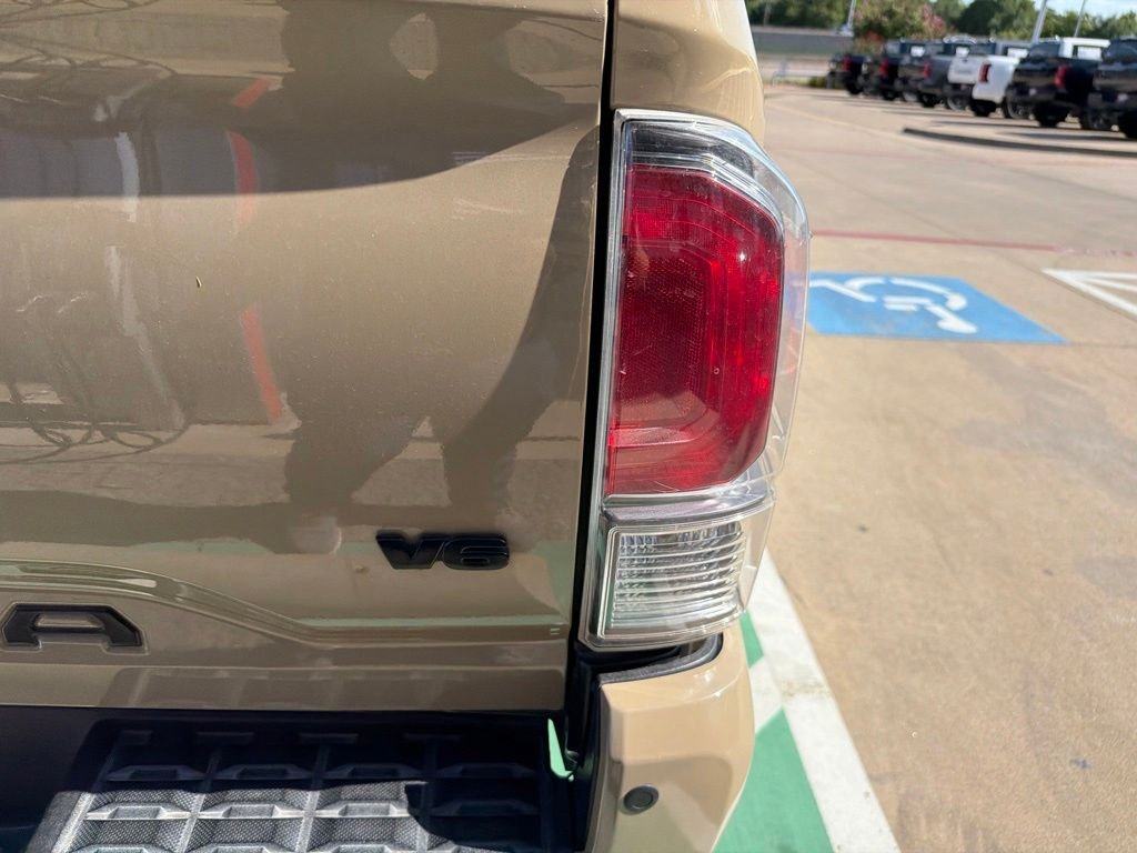 Used 2020  Toyota TRD Off-Road image 12