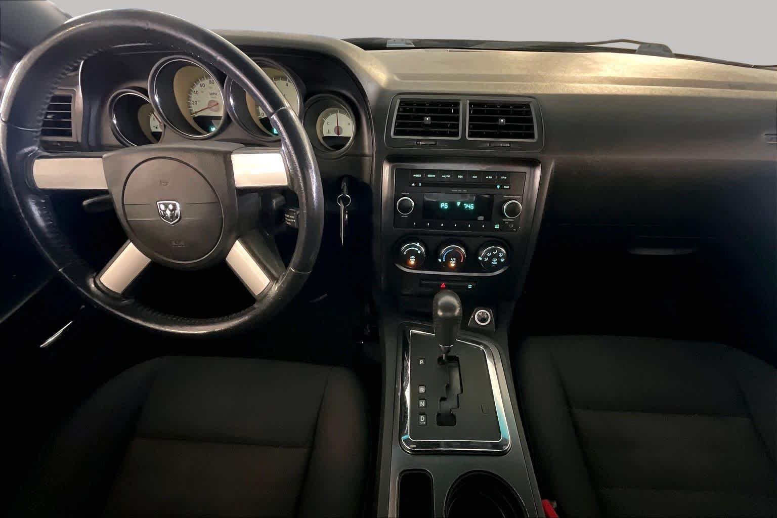 Used 2009 Brilliant Black Pearl Dodge R/T image 13